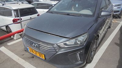 יונדאי איוניק מודל 2018. יד נוכחית: שנייה, בעלות נוכחית: פרטי, רישום מקורי/מקוריות: פרטי