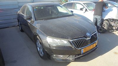 סקודה סופרב מודל 2016. 240,420 ק"מ, יד נוכחית: שלישית, בעלות נוכחית: פרטי, רישום מקורי/מקוריות: פרטי