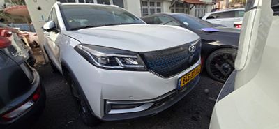 סרס סין E3 V מודל 2024. 18,509 ק"מ, יד שנייה. מחיר מחירון: ₪94,000. תיבת הילוכים: אוטומטי
צבע: 