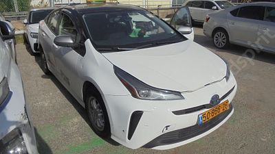 טויוטה פריוס מודל 2022 (מונית). 324,814 ק"מ, יד שנייה. מחיר מחירון: ₪56,451. תיבת הילוכים: 
