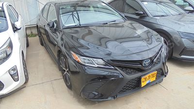 טויוטה קאמרי מודל 2021. 75,607 ק"מ, יד שנייה. מחיר מחירון: ₪161,000. תיבת הילוכים: אוטומטי
צבע: 