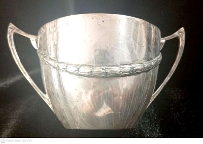 קערית סוכר? כסף 800. 169 גרם .חתום C. METZEL