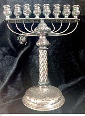 חנוכיה אוסטרית עתיקה מכסף 800 . 545 גרם