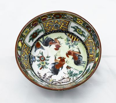 Old Chinese bowl, hand painted, China, first half of the 20th century, 11.9 cm. Vecchio ciotola 