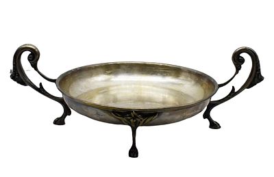 Centerpiece with 2 metal handles, punches under the base
cm 34. Centrotavola con 2 manici in 