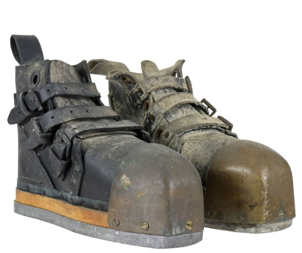 Lot 175: Morse Boston Heavyweight Leather Dive Boots