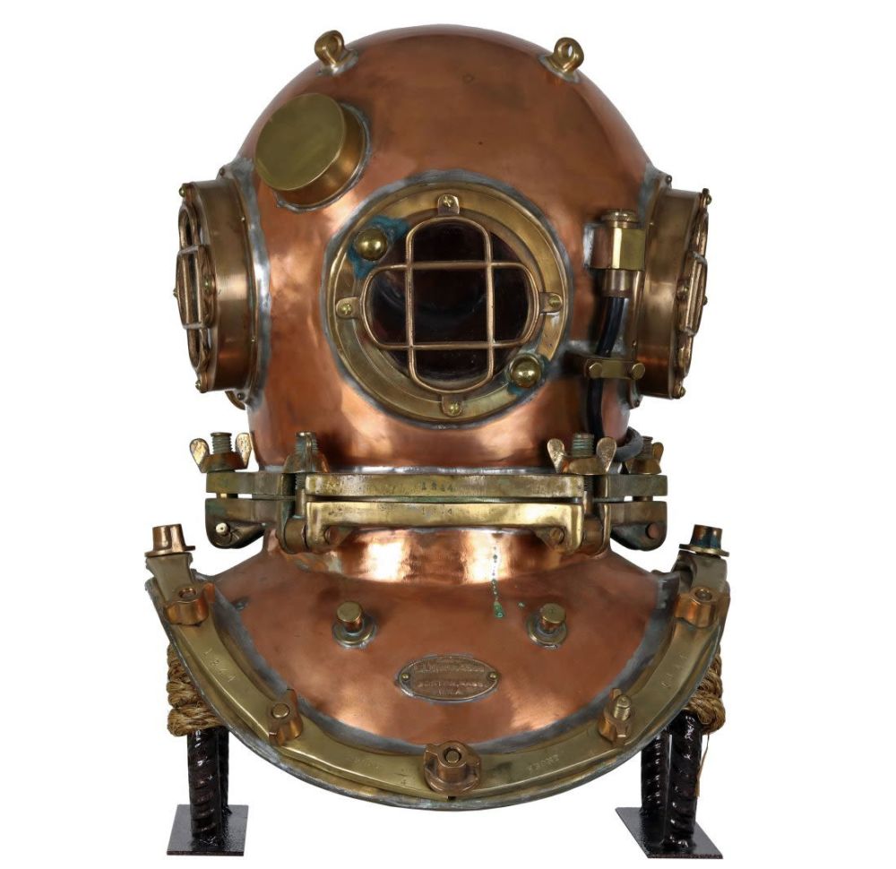 Lot 204: AJ Morse & Son Five Bolt Diving Helmet