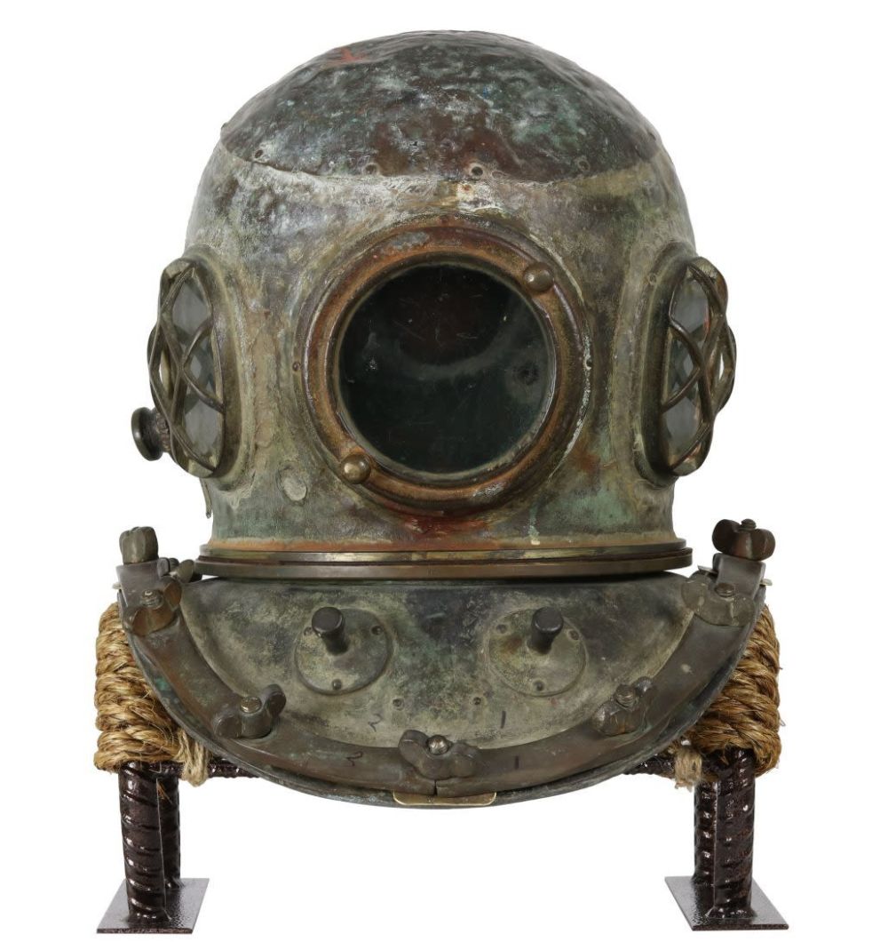Lot 214: TOA 3 Light 12 Bolt Japanese Diving Helmet