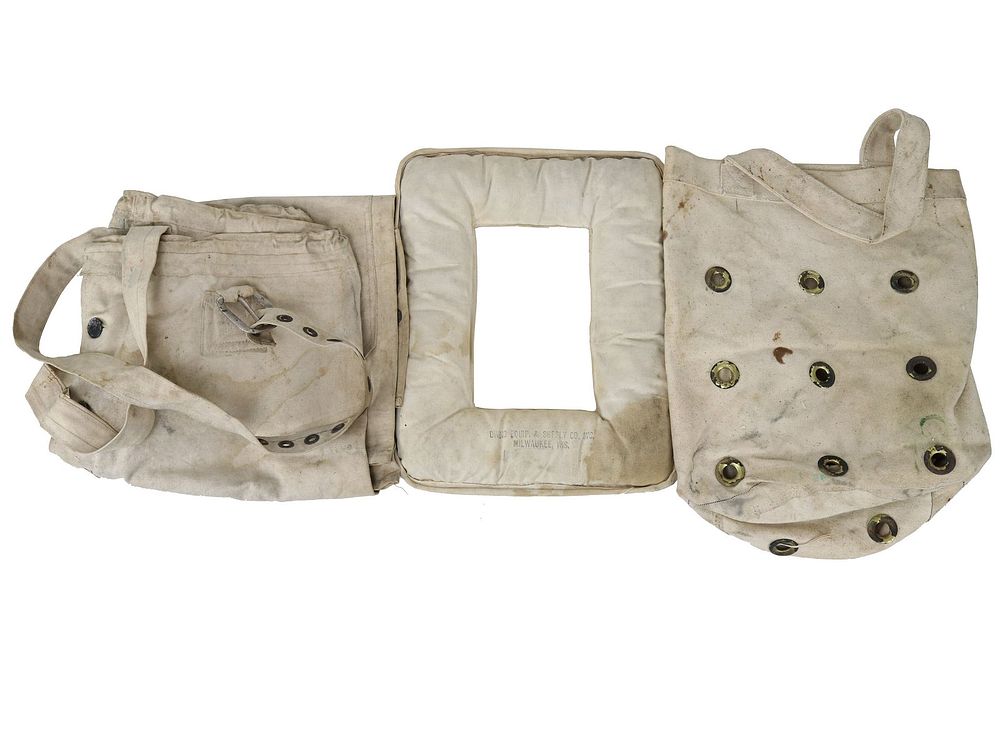 Lot 181: Navy Diver DESCO Helmet Pad Tool Bag & Chafing Pants