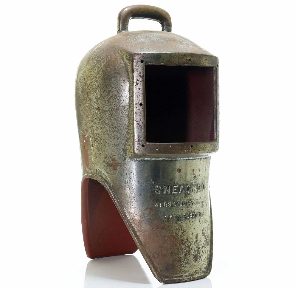 Lot 197: Snead Style 3 Chromed Shallow Water Diving Helmet