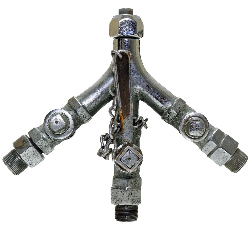 Lot 198: Lunkenheimer Chrome Triple Mainfold Display