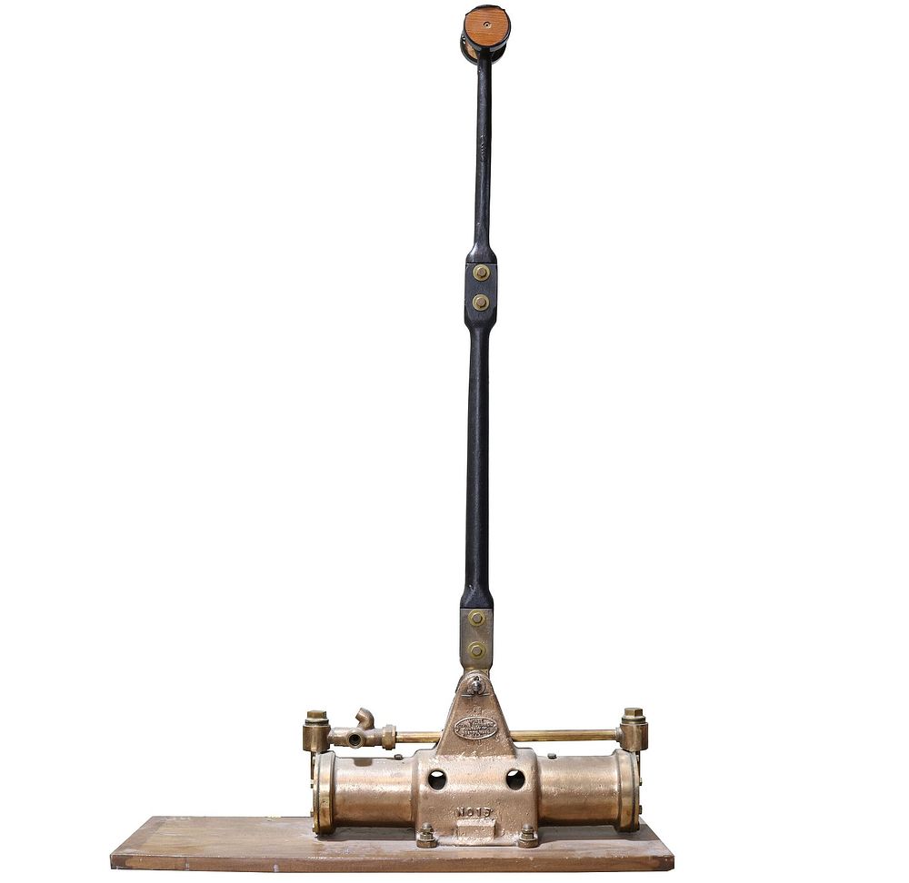 Lot 204: Morse Diving Model 15 Shallow Water Air Pump