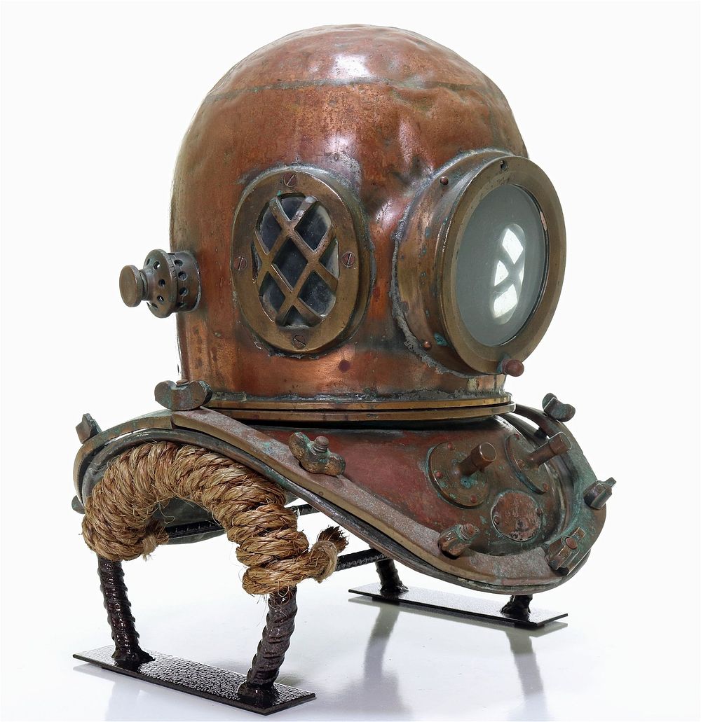 Lot 214: Antique KIM Korean Diving Helmet