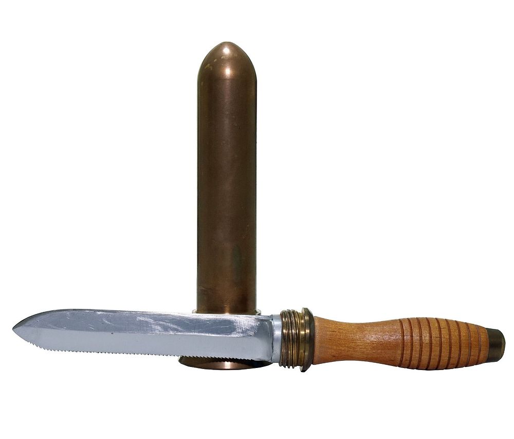 Lot 219: United States Navy Mark V Divers Dive Knife