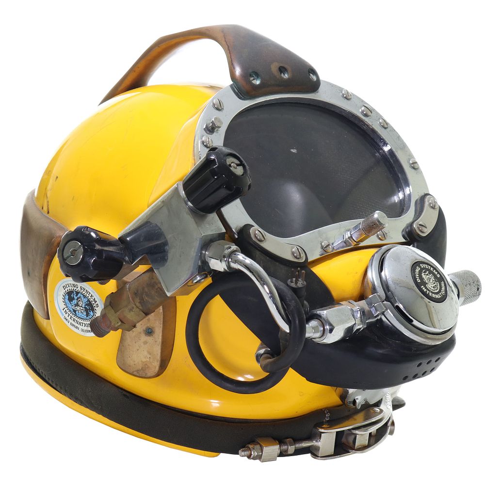 Nice Superlite 17 Kirby Morgan Diving Helmet. This helmet is a very nice Superlite 17 diving 