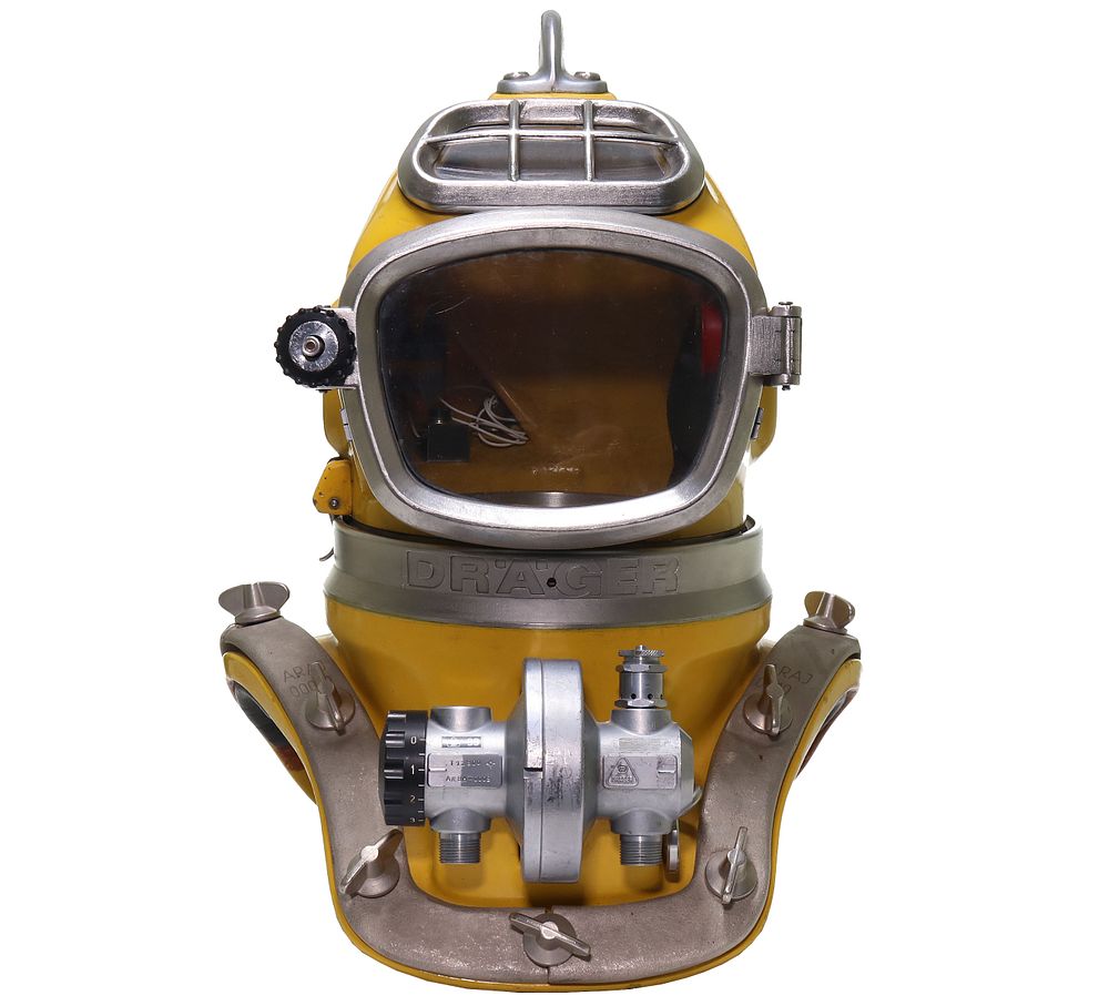 Drager DM220 Vintage German Fiberglass Diving Helmet. This is a fantastic example of the German 