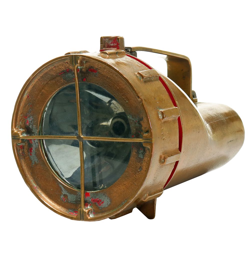 Vintage Heavy Brass Underwater Divers Torch Flashlight. Very nice heavy brass underwater 