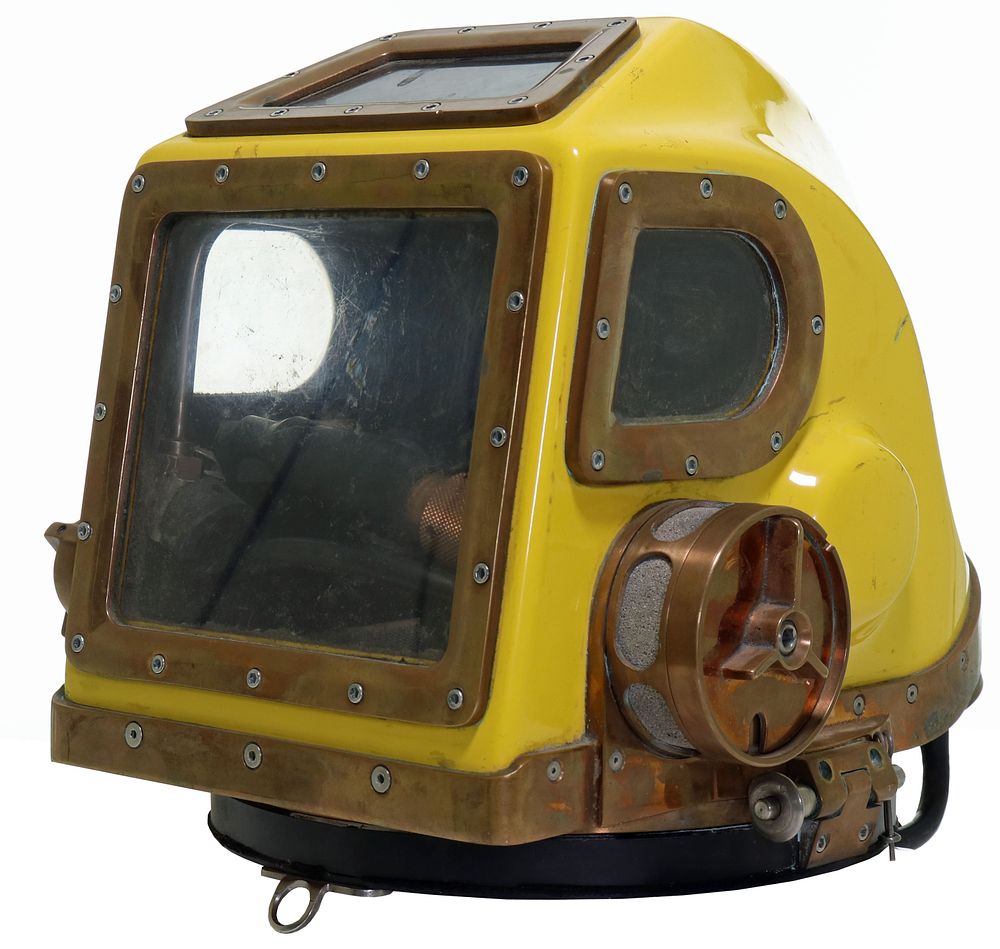 US Navy Mark 12 Diving Helmet 1985 Morse Not Decommissioned. After the US Navy decided to 