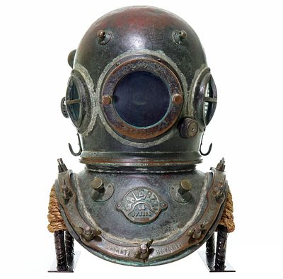 WW2 Galeazzi Marina Italian Navy Diving Helmet. The Galeazzi Company was started in the 1930s by 