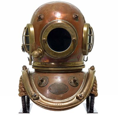Siebe Gorman 6 Bolt Admiralty Diving Helmet 1922 / 1940. When conjuring the image of what a 