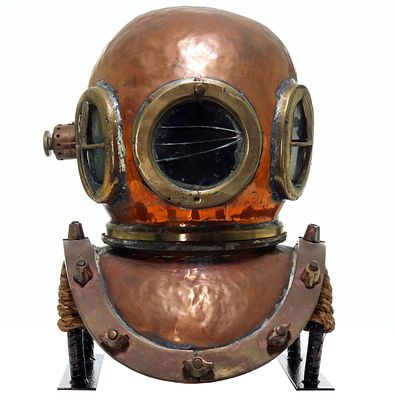 English Style Antique Copper & Brass Diving Helmet. This is an interesting diving helmet 