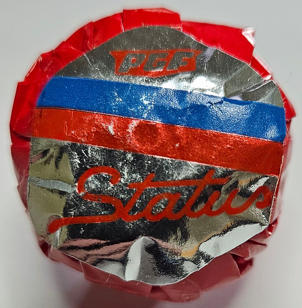 Lot 156: 3 PGF Status Vintage Golf Balls In Original Wrapper