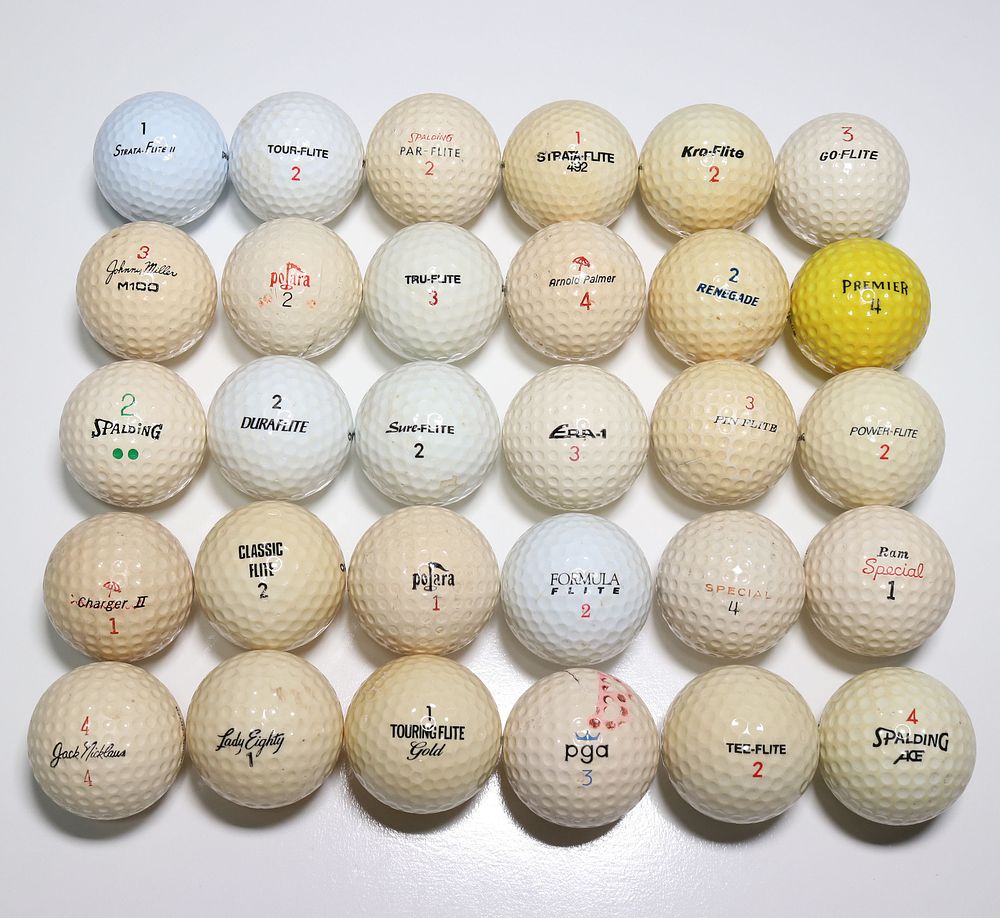 Lot 273: 30 Vintage Golf Balls 1950s to 1980s