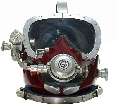General Aquadyne DMC-7 Vintage Fiberglass Diving Helmet. This is a classic fiberglass helmet 