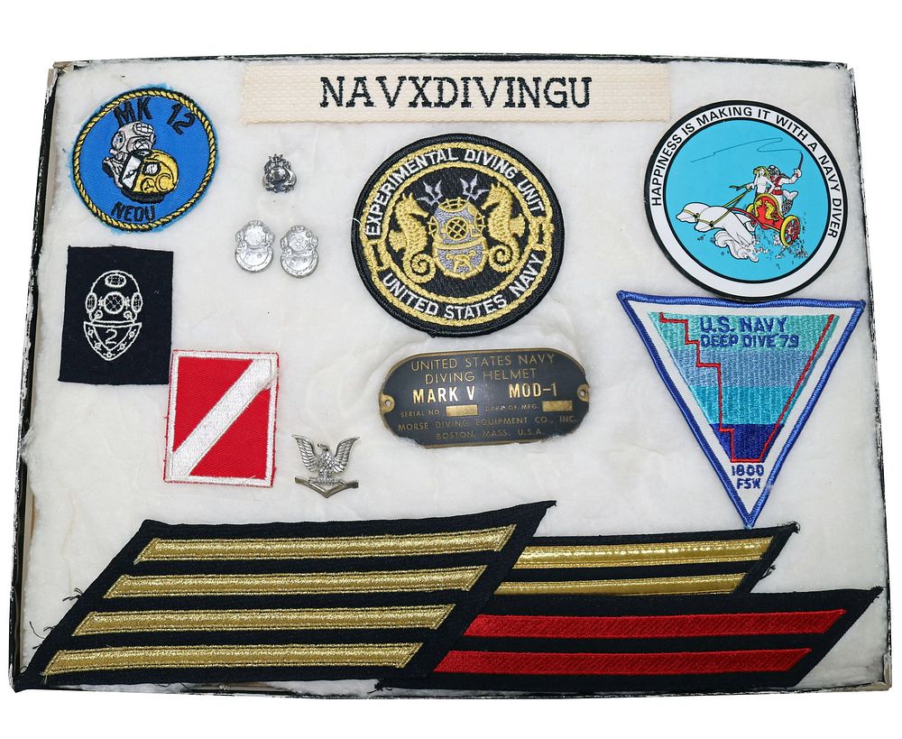 Lot 161: US Navy Mark V & Mark 12 Diver Veterans Patch Pins Badges
