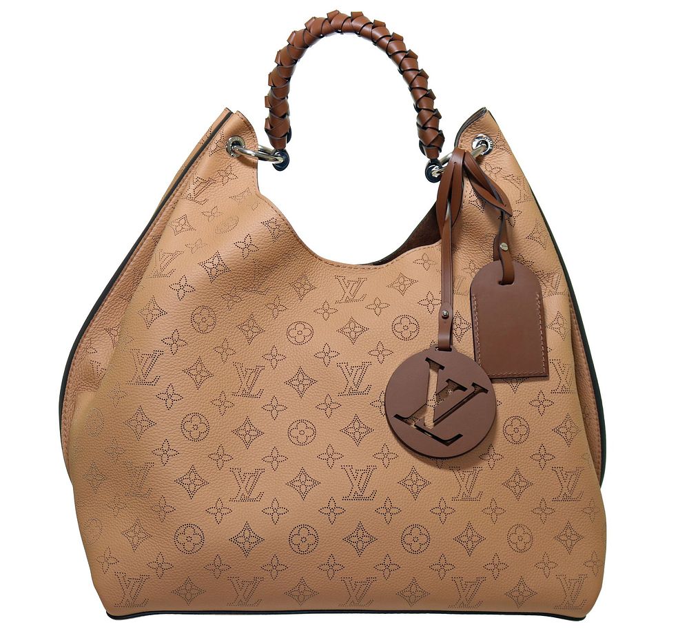 Lot 265: Louis Vuitton Carmel Mahina Hobo Purse (M5930)