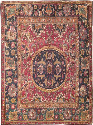 17th Century Persian Isfahan Rug 3 ft 6 in x 2 ft 10 in (1.07 m x 0.86 m). Curated collection 