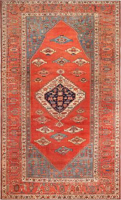 Large Antique Persian Serapi Rug 19 ft 3 in x 11 ft 8 in (5.87 m x 3.56 m). Curated collection 