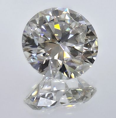 608/ יהלום מאוסונייט moissanite במשקל 1 קראט בצבע שקוף בצירוף תעודת אחריות גמולוגית. היהלום 