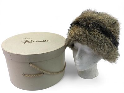 Vtg Bramson Mink Fur Hat In Original Box. Vintage Bramson mink fur hat with no size or material 