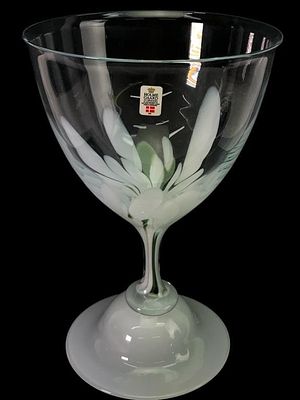Rare Holmegaard Danish Glass Snowdrop Vase. Rare Holmegaard Danish glass art snowdrop vase 
