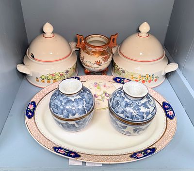 A small quantity of mixed ceramics, including a pair of Villeroy &amp; Boch ‘Bon Appettit’ 