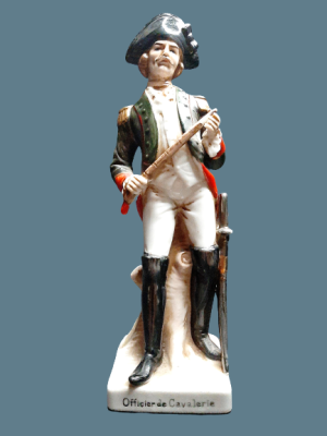 Porcelain statue soldiers from Napoleon's army. A quality item. Heig 22-25 cm. The battery to 