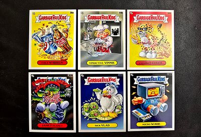 חבורת הזבל - קלפים מקוריים אמריקאים משנת 2021. במצב חדש.