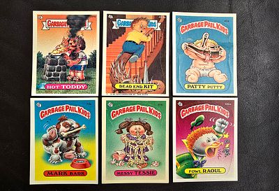 חבורת הזבל - קלפי וינטג' מקוריים אמריקאים מהשנים 1986-1987. חלקם נדירים ומבוקשים מאוד. 
במצב 