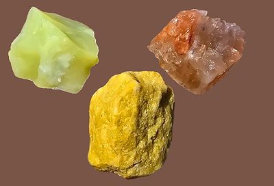 Collection of natural unprocessed gemstones - Country of origin Brazil. Directly from nature. 