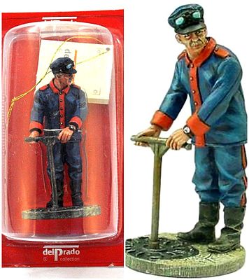 The rare series - a metal figurine of a German firefighter from 2003, signed, made by Del Prado 