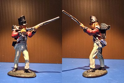 Signed metal statuette from Napoleon Bonaparte's army from 1815, made by Del Prado. A 