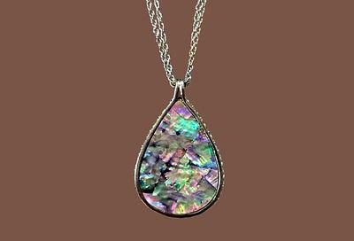 Necklace + pendant "Mother of Pearl - Avalon" inlaid in mosaic style. Amazing item. 
Pendant 