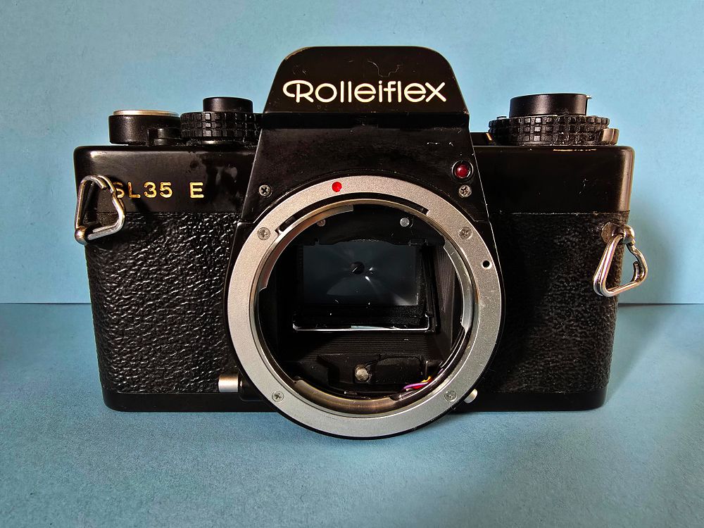 Rolleiflex SL35 E camera. Body only - no lens. 
Good external condition - not tested for 