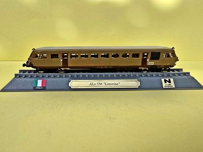 קטר דיזל איטלקי משנת 1986 תוצרת חברת דלפרדו יפן. פריט אספנות מבוקש ונדיר - המסילה מפלסטיק, הקטר 