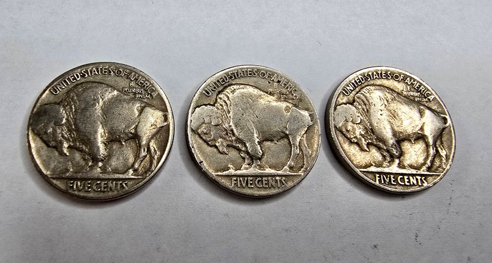 מטבעות "בפאלו ניקל" (Buffalo Nickel) אמריקאיים כולל שנת הייצור!. במצב מצויין! 
שנים 1935, 1936, 1937.