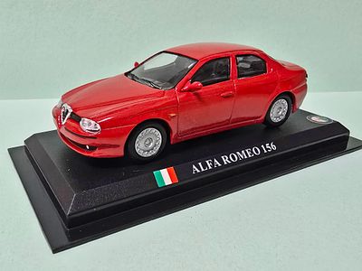 דגם אספנות ממתכת של מכונית ה-Alfa Romeo 156. הדגם מיוצר על ידי Universal Hobbies עבור סדרת 