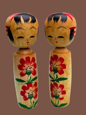 Kokeshi - a pair of rare, original, handmade wooden Japanese dolls. Rare vintage item. 
The 