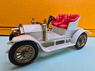A rare collectible metal model of a Matchbox Models of Yesteryear Y-4, a 1909 Opel Coupe. Averag 