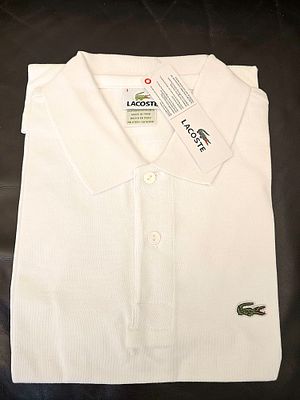 New classic Lacoste polo shirt in a regular fit (Classic Fit), made of 100% piqu&eacute; cotton, in 